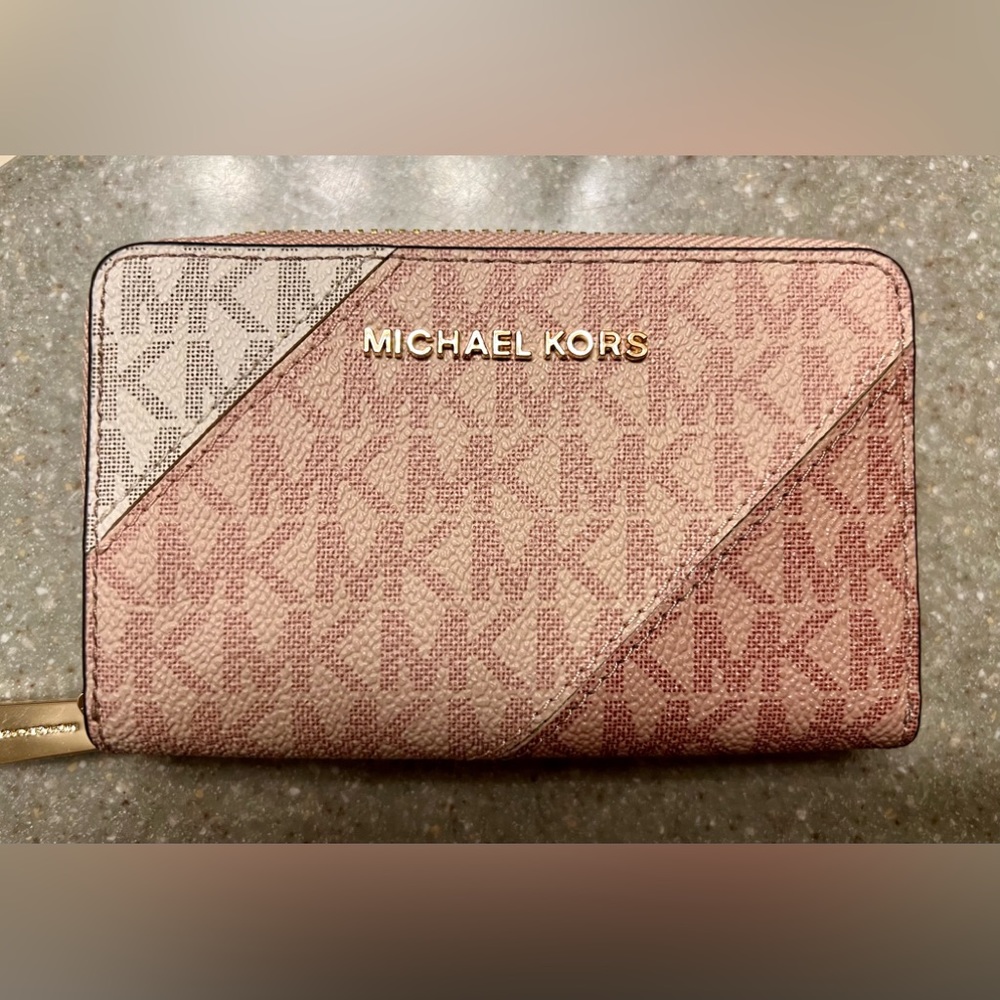 MK wallet (small). Like new